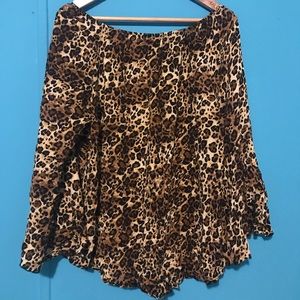 2x vision USA leopard print top flowy